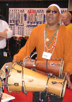 namm_04play2.jpg