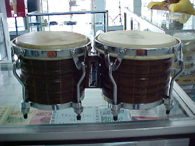 Bongo Ismael, Monchito Munoz.jpg