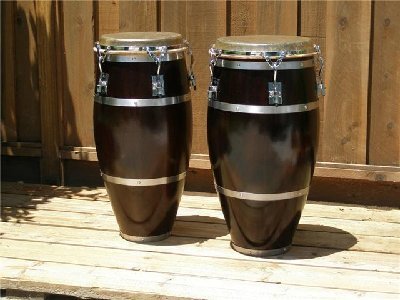 Junior Tirado congas.jpg