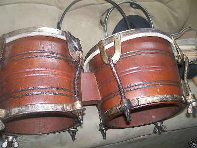Requena bongos.jpg